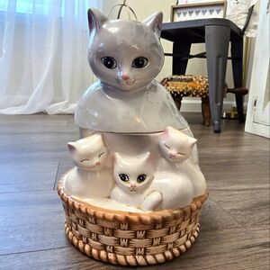 Vintage Mitger Ceramic Cat And Kittens In A Basket Cookie Jar Collectible Decor